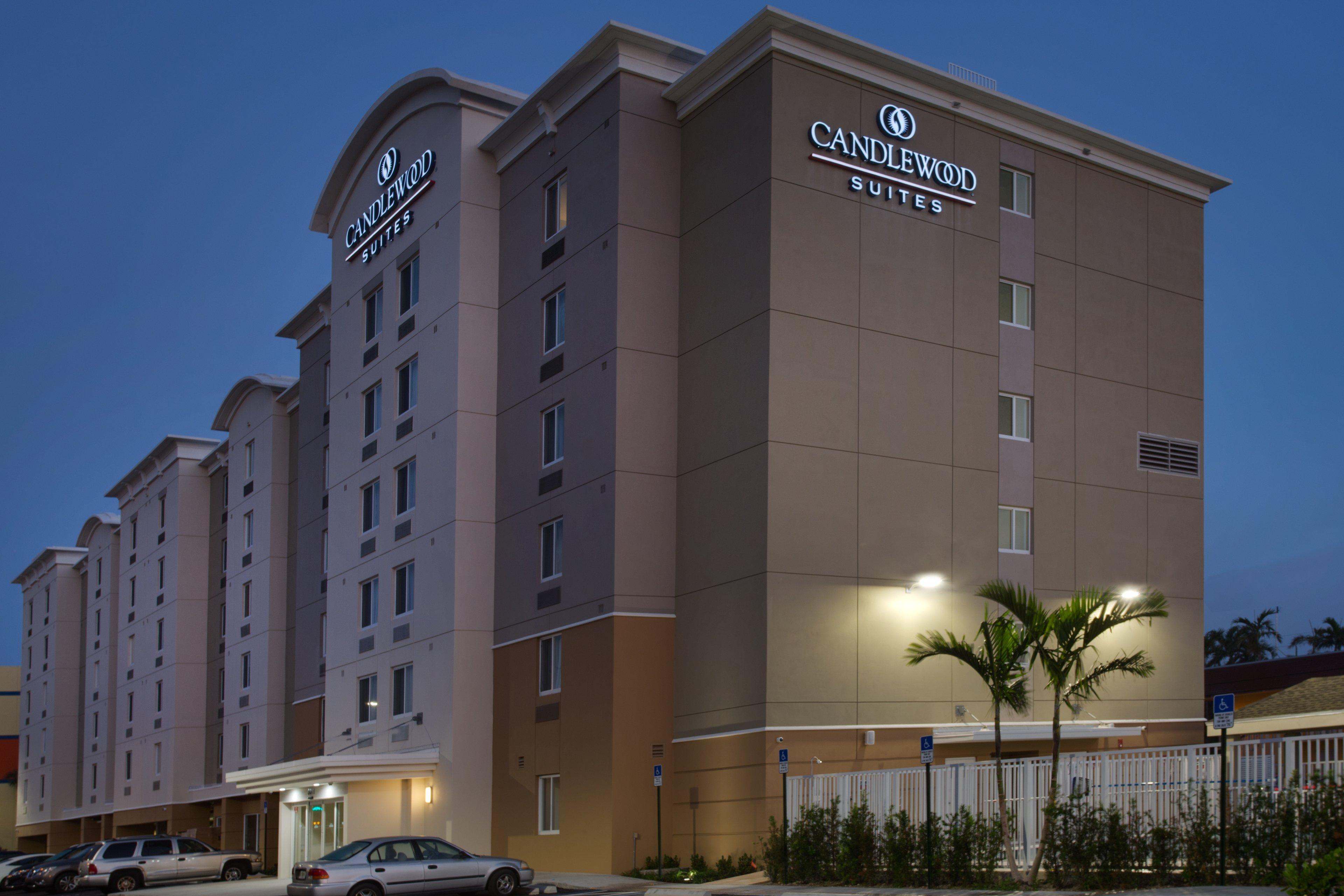Candlewood Suites Miami Intl Airport - 36Th St, An Ihg Hotel Buitenkant foto